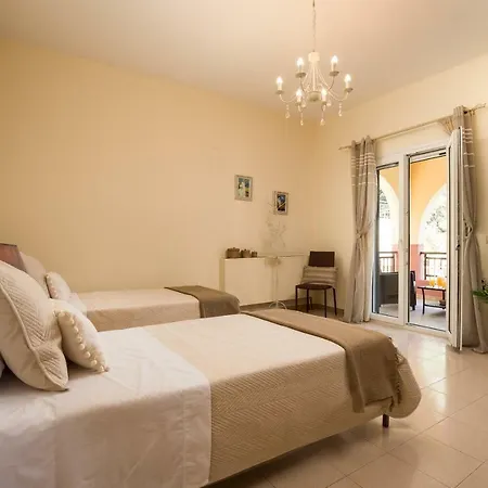 Villa The Four Seasons House With Pool *