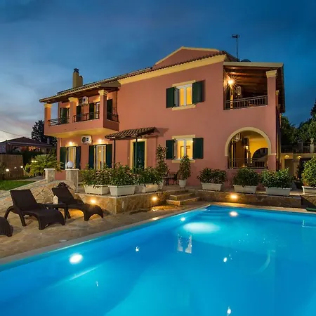 The Four Seasons House With Pool Willa Mantouki